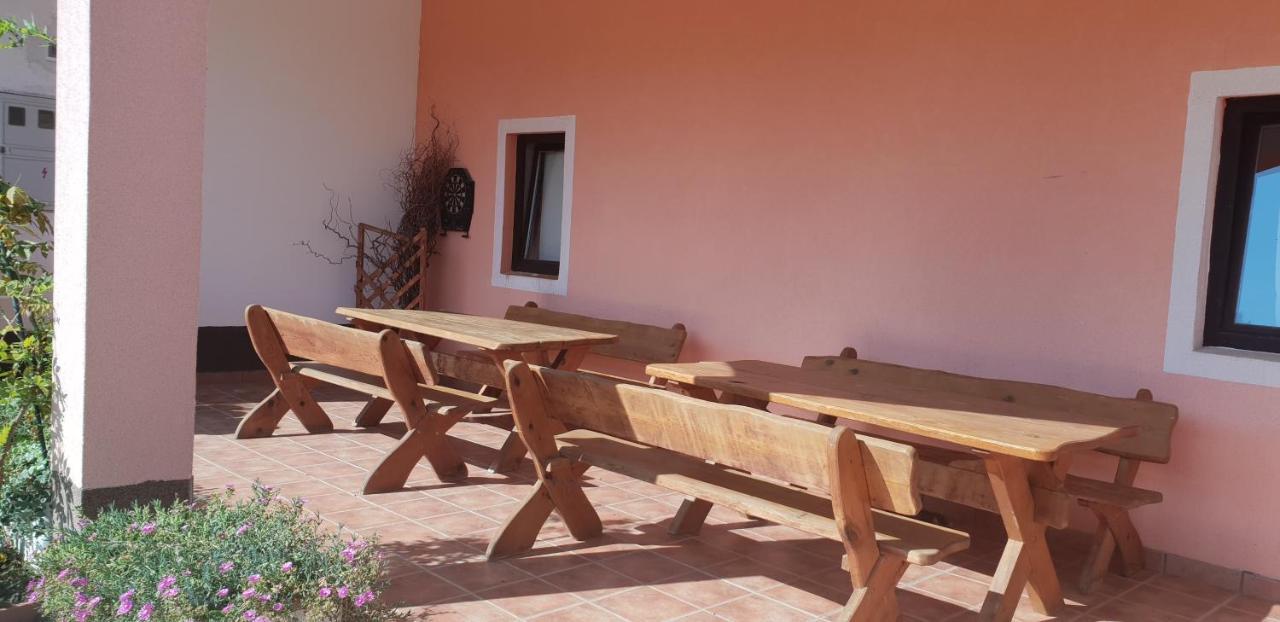 Klet Jana Bed & Breakfast Jastrebarsko Luaran gambar