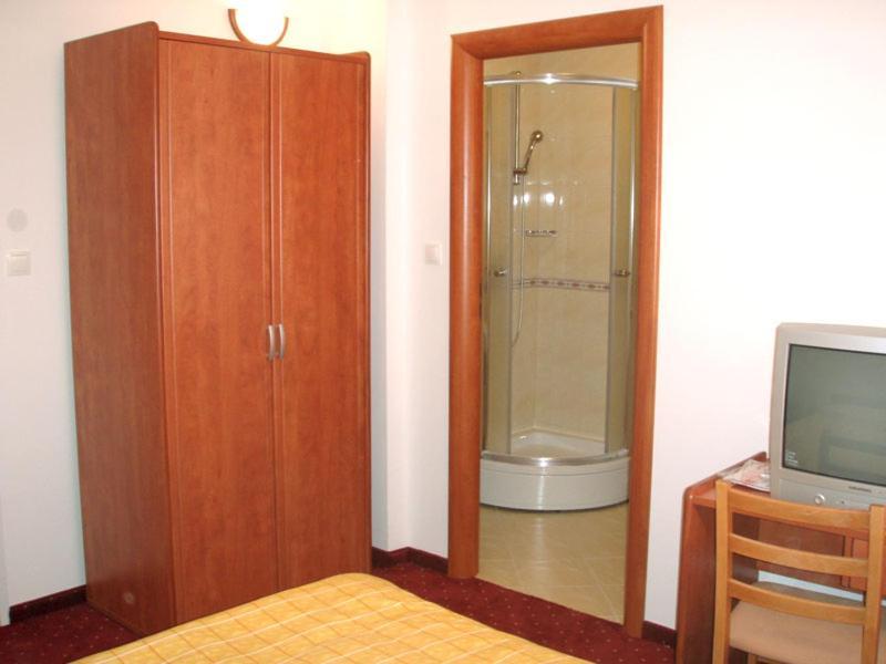 Klet Jana Bed & Breakfast Jastrebarsko Luaran gambar